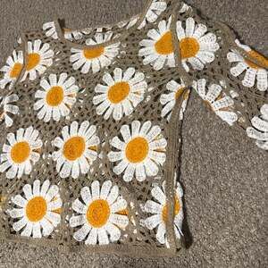 Rebellion Again Crochet Daisy Sweater Size M Beige